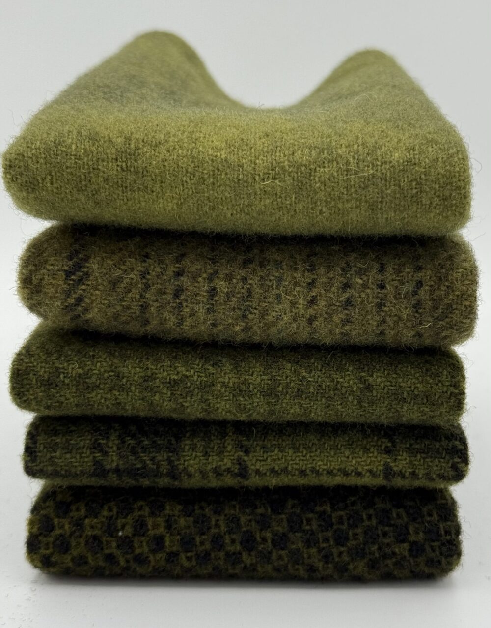 Hand Dyed Wool Bundle Green Dark