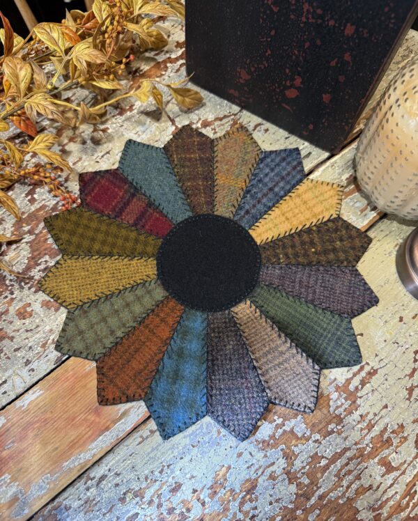 Dresden Plate Mat