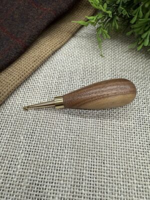 Regular Teardrop Hook Walnut B