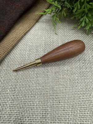 Regular Teardrop Hook Walnut A