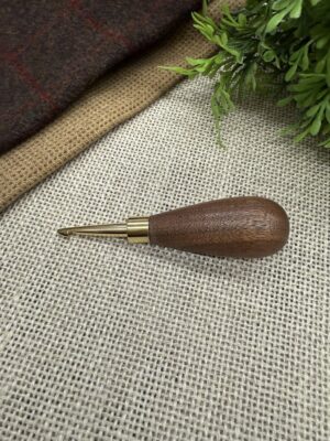 Small Teardrop Hook Walnut A