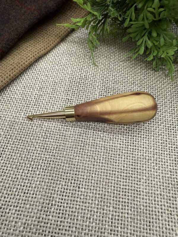 Thumbhold Hook Cedar