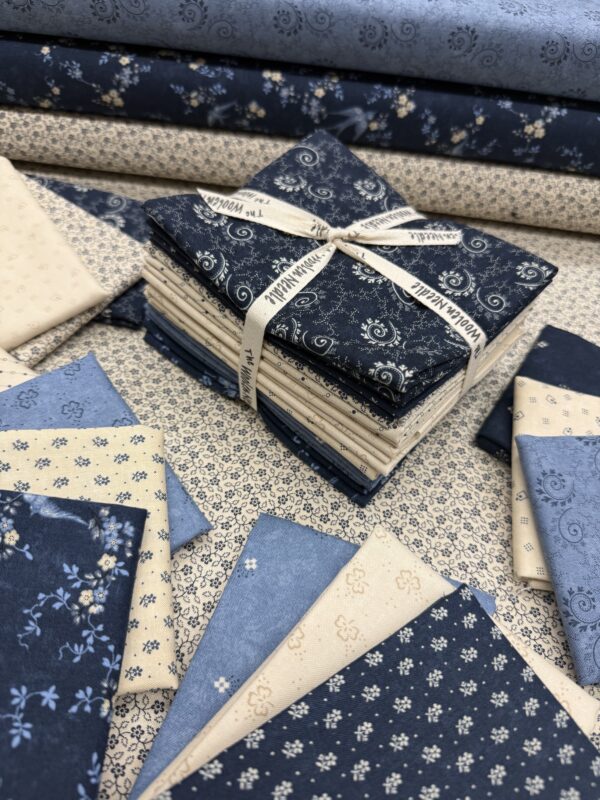 Bluebirds Nest Fat Quarter Bundle A