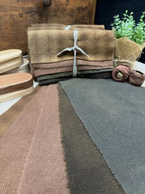 Wool Cake: Spice Brown