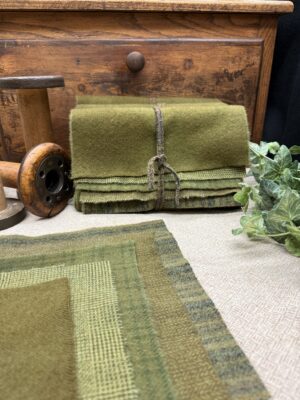 Wool Cake: Olive Drab