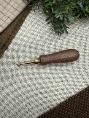 Flare Hook Walnut B